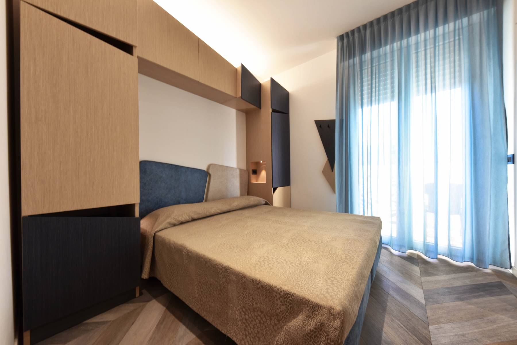 Hotel Color